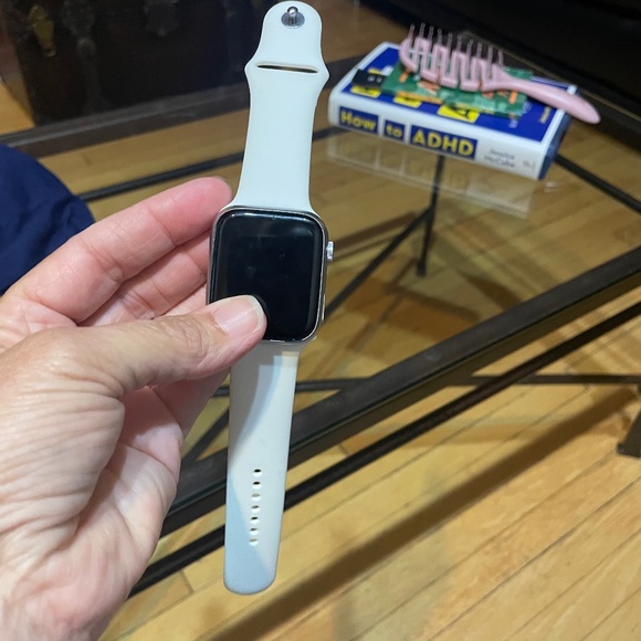 Smartwatch - Picture 1 of 2